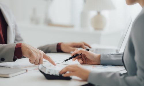 What really affects the cost of Hiring a Bookkeeper in 2025? (It’s not just a number!)